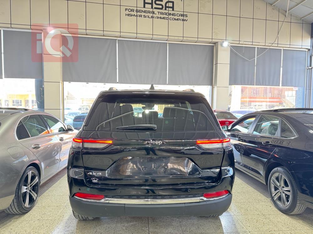 جيب جراند شيروكي